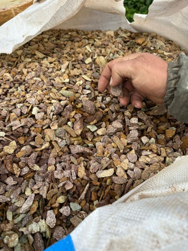 Златолит персиковый декоративная каменная крошка купить в Лангепасе