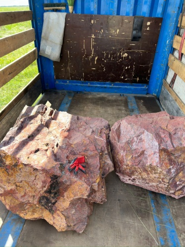 Ландшафтные глыбы красно-фиолетовые 200-1000 килограмм купить в Лангепасе