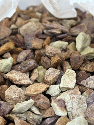 Златолит персиковый декоративная каменная крошка купить в Лангепасе