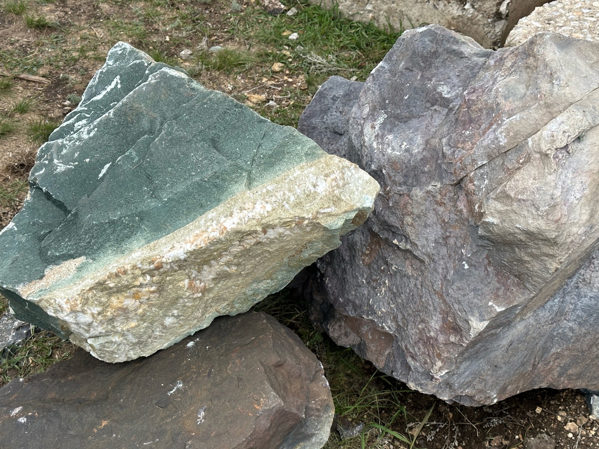 Камни для ландшафтного дизайна зелёные 10-60 килограмм купить в Лангепасе