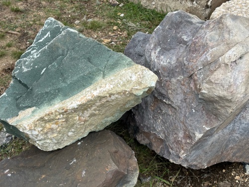 Камни для ландшафтного дизайна зелёные 10-60 килограмм купить в Лангепасе