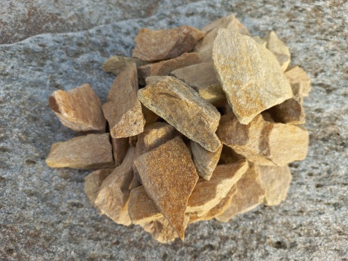 Златолит жёлтый декоративная каменная крошка купить в Лангепасе