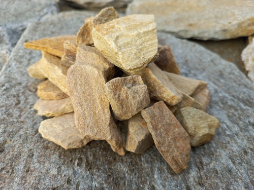 Златолит жёлтый декоративная каменная крошка купить в Лангепасе