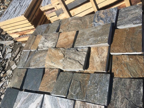 Плитка пилёная златолит Уральский для цоколя, отмостки купить в Лангепасе