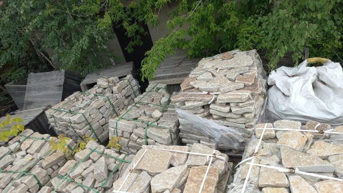 Плитняк гранитный галтованный купить в Лангепасе