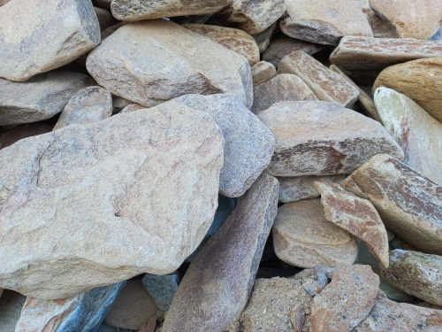 Златолит жёлтый, жёлто-зелёный глыбки и валуны для ланшафтного дизайна купить в Лангепасе