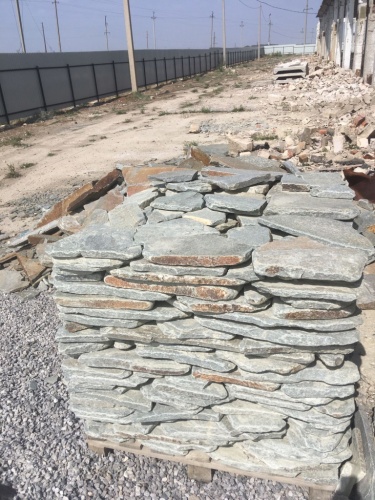 Златолит серебристый галтованный для лестниц купить в Лангепасе