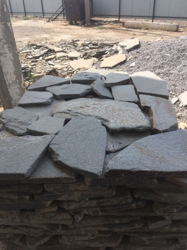 Златолит серебристый галтованный для лестниц купить в Лангепасе